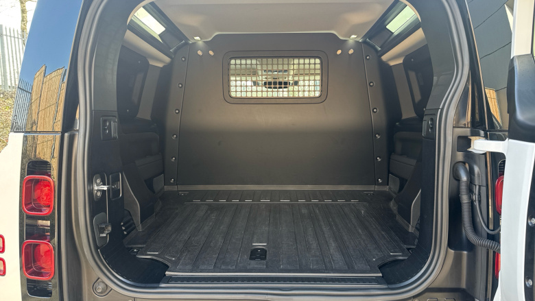 Land Rover Defender 90 Diesel 3.0 D250 Hard Top Auto